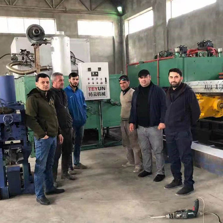 Ligne de presse d'extrusion d'aluminium de 750 tonnes au turkménistan
